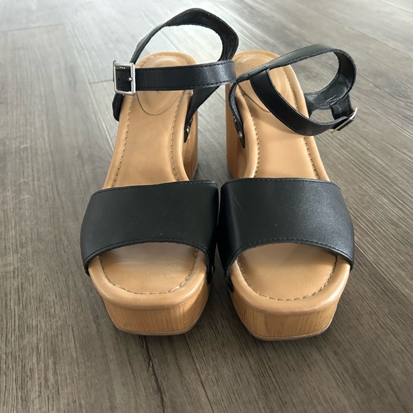 Women’s Universal Thread Clog Sandals - Picture 2 of 6